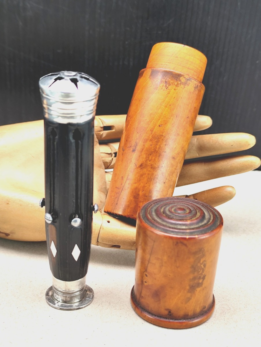 Taille-plumes, necessaire épistolaire d’un Marquis, fin XVIIIe, son sceau, son étui de buis-photo-2