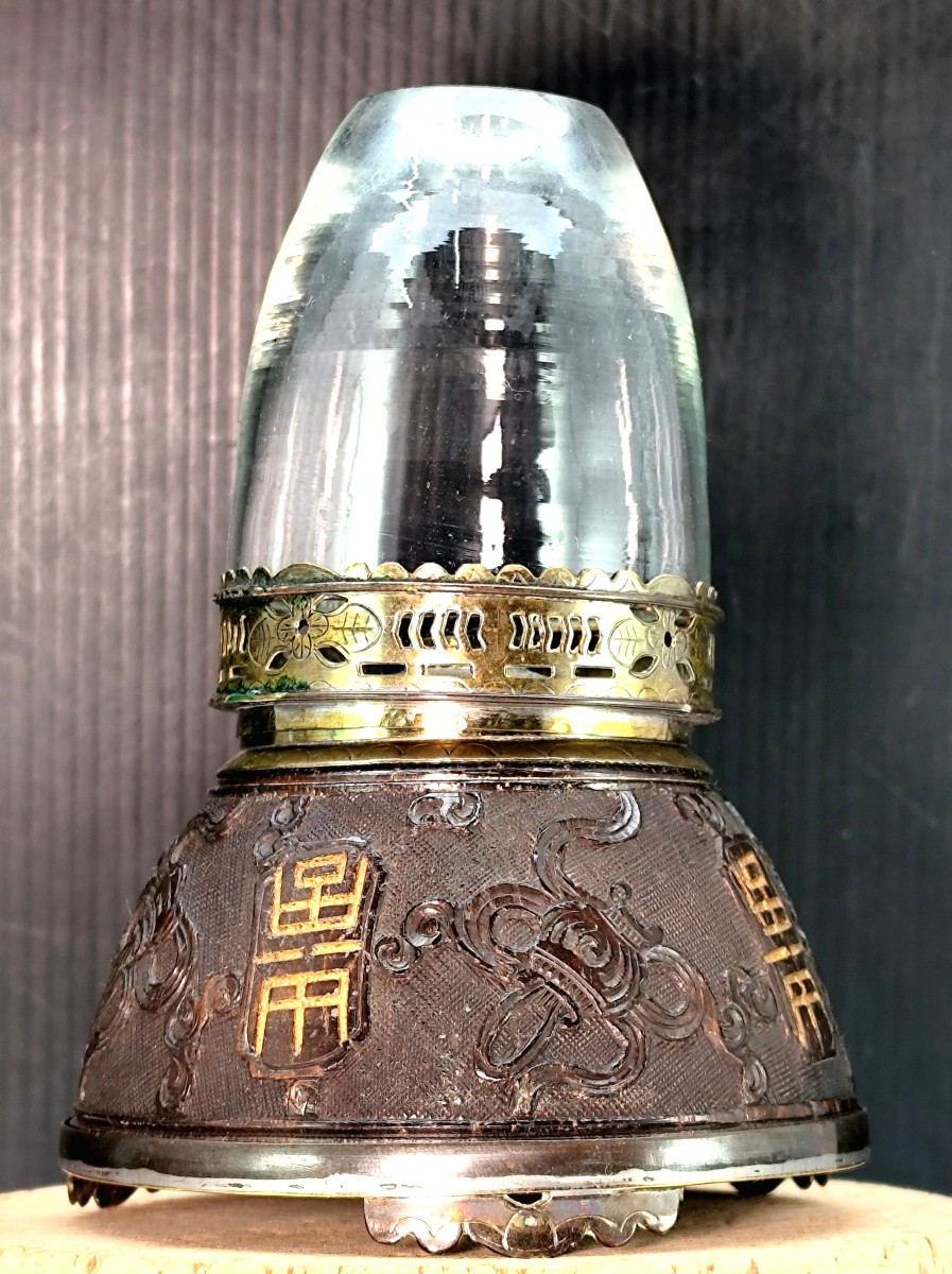 Jolie Lampe de fumerie d’Opium, Noix sculptée, laiton gravé, Chine, fin 19e-photo-4