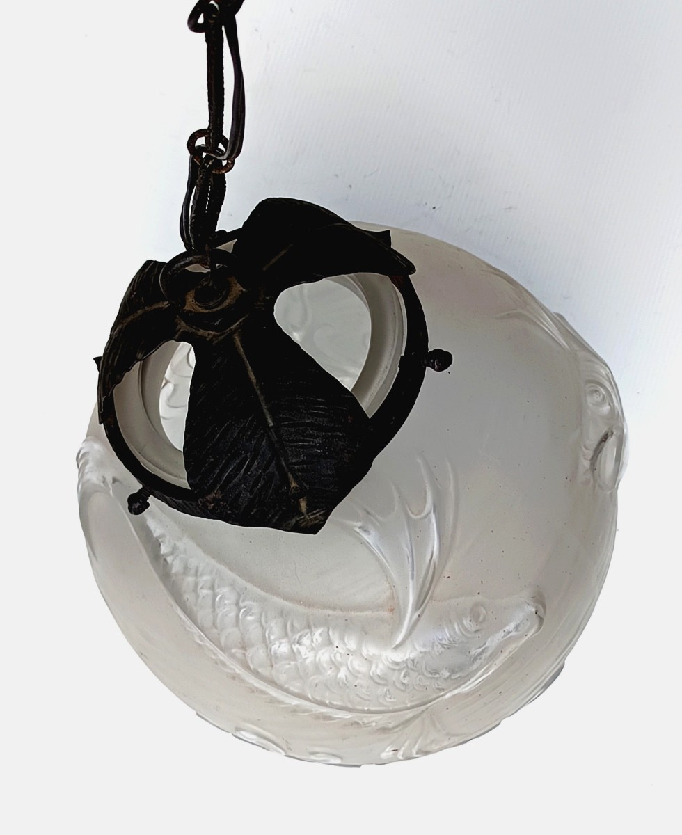Lustre Boule verre dépoli aux poissons, Lorrain, 1930, Paul Daum et d’Avesn-photo-2