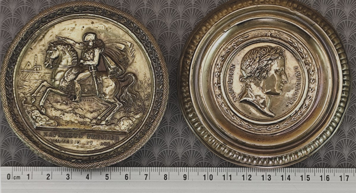 Boîte ronde, Tabatière de Grognard, étain et laiton, époque 1er Empire-photo-4