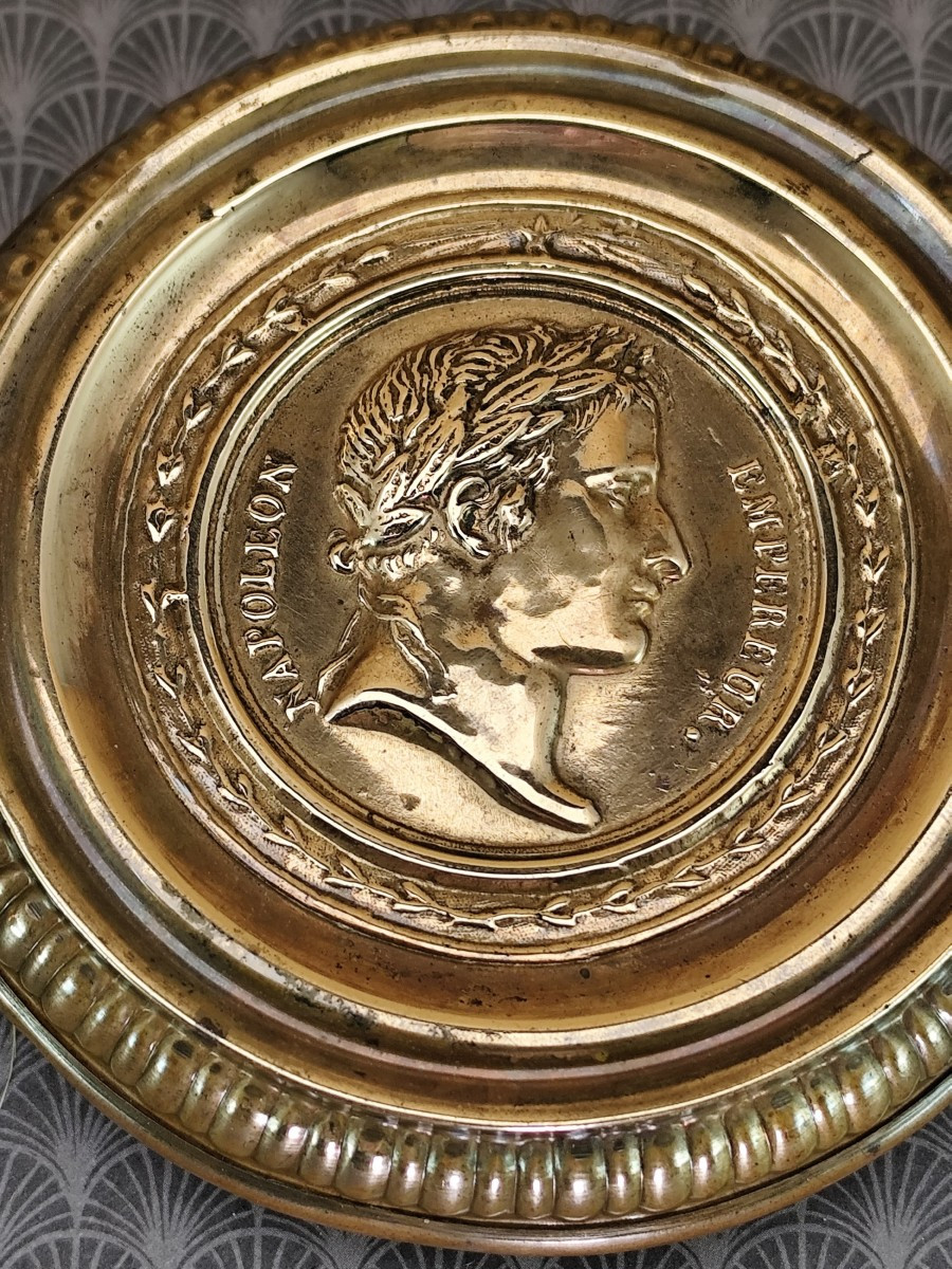 Boîte ronde, Tabatière de Grognard, étain et laiton, époque 1er Empire-photo-1