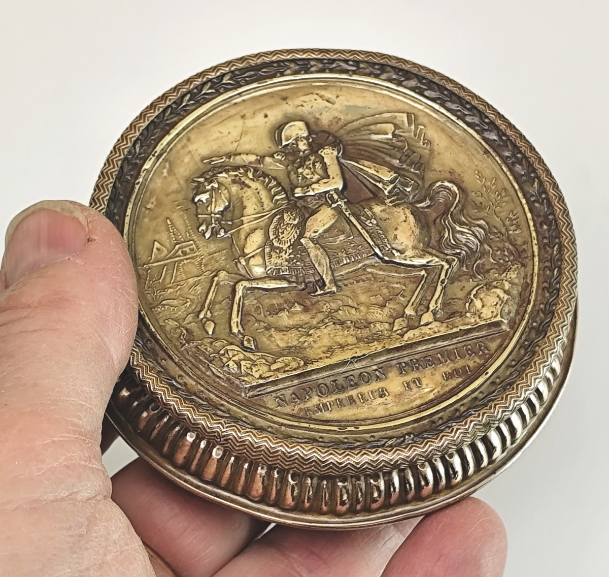 Boîte ronde, Tabatière de Grognard, étain et laiton, époque 1er Empire-photo-2