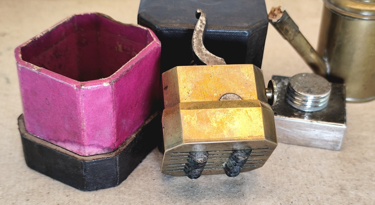 Blown Glass Suction Cups, Automatic Scarifier: Antique Medical Kit-photo-3