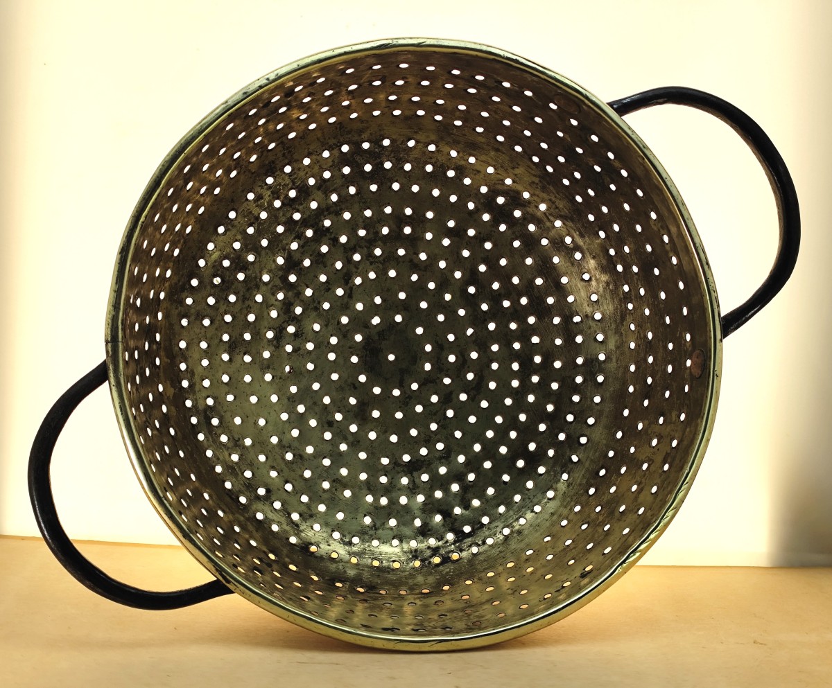 Large Louis Philippe Period Dairy Colander, Decorative And Rare-photo-2