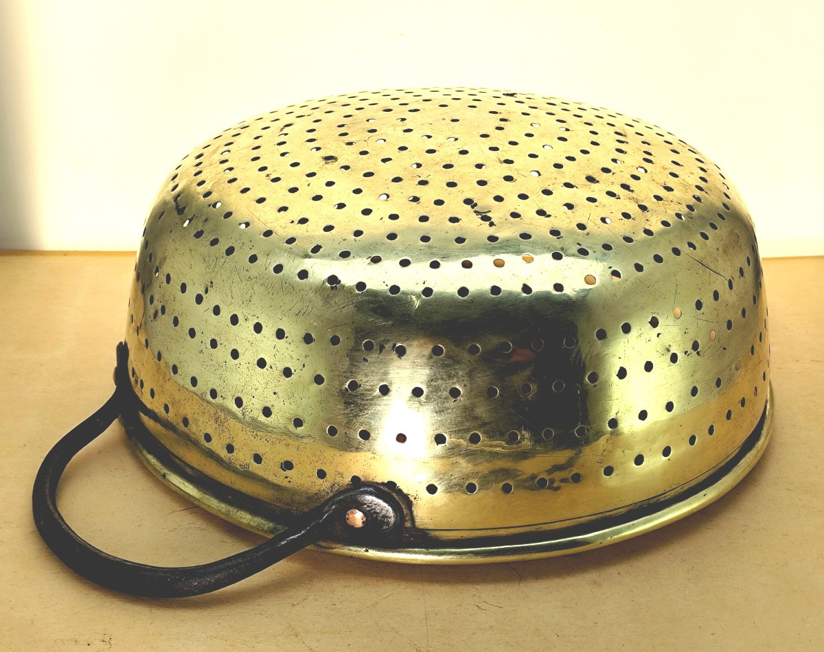 Large Louis Philippe Period Dairy Colander, Decorative And Rare-photo-3