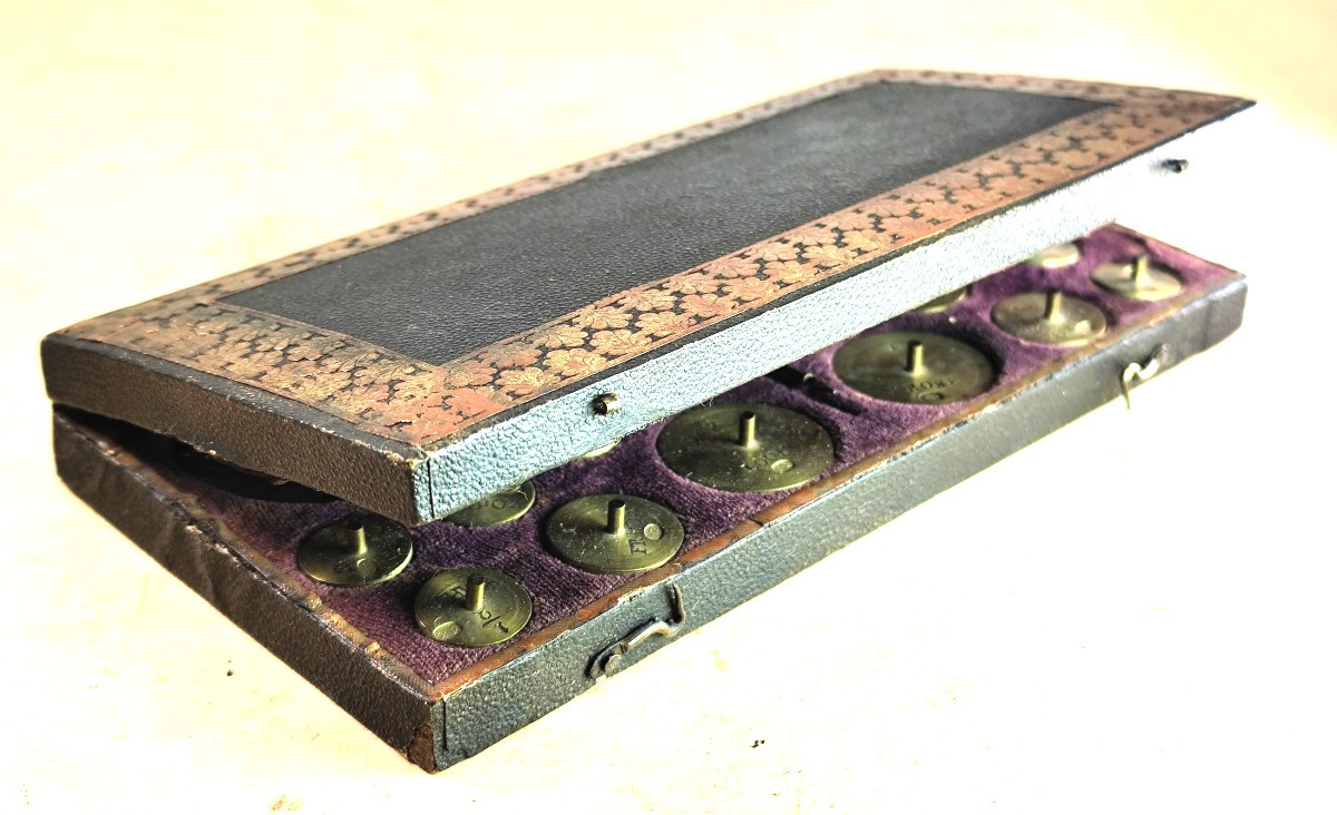 Attractive Coin-weighting Scale, Mid-19th Century, Complete, Good Condition