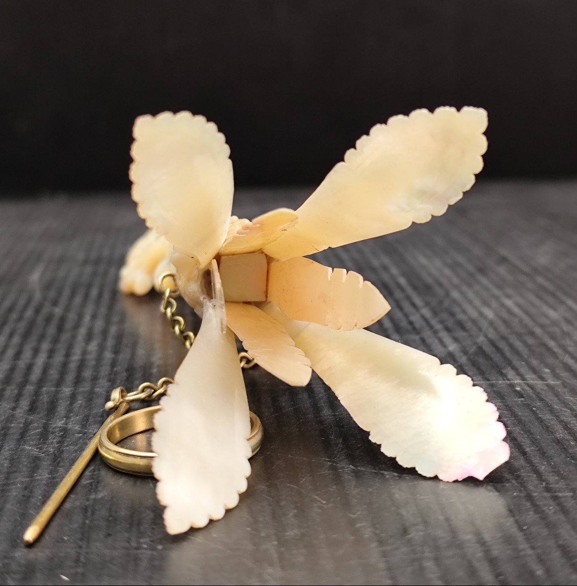 Precious Bouquet Holder (posy), Entirely Mother-of-pearl, Late 19th Century-photo-2