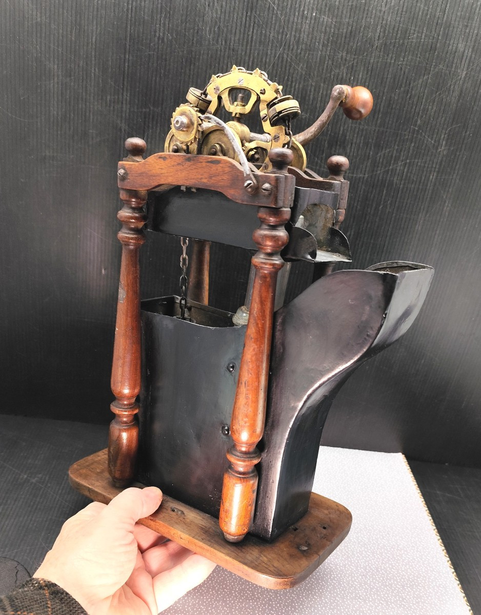 Invention 19e : maquette d’ascenseur à eau, Tôle, verre, bois laiton, belle curiosité.-photo-5