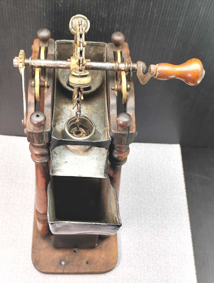 Invention 19e : maquette d’ascenseur à eau, Tôle, verre, bois laiton, belle curiosité.-photo-6