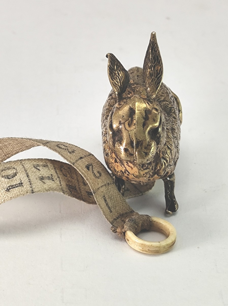 Rabbit-shaped Centimeter, Rare Late 19th-century Model, Stamped Brass-photo-3