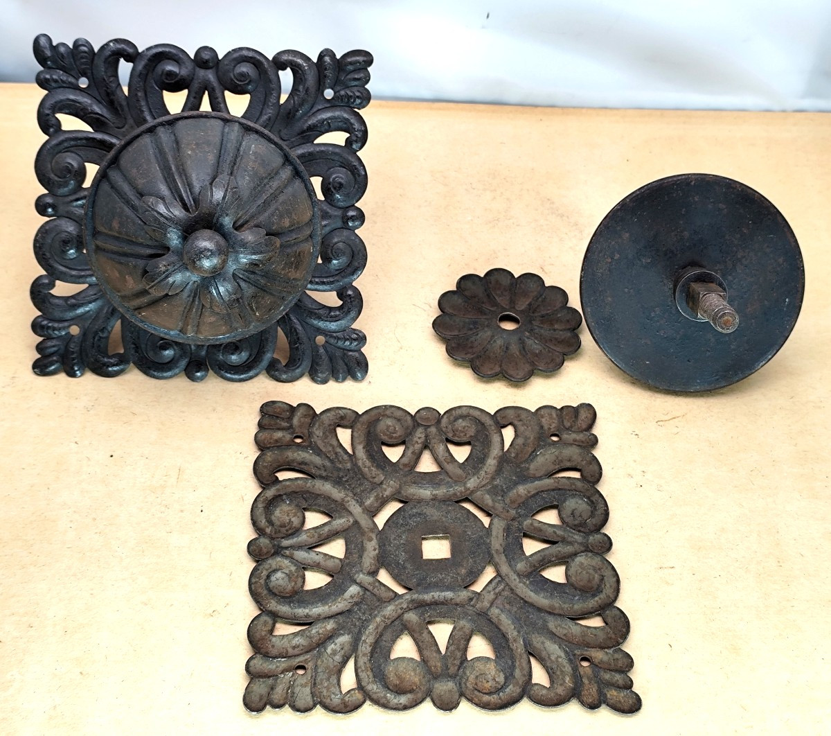 Wrought Iron: 2 Majestic Gate Knobs, Baroque Style, 19th Century-photo-3