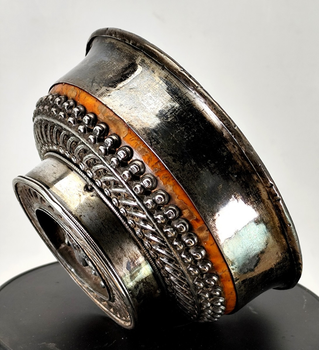 Précieux bol à Thé au Beurre de yack, bois garni d’argent Tibétain-photo-3