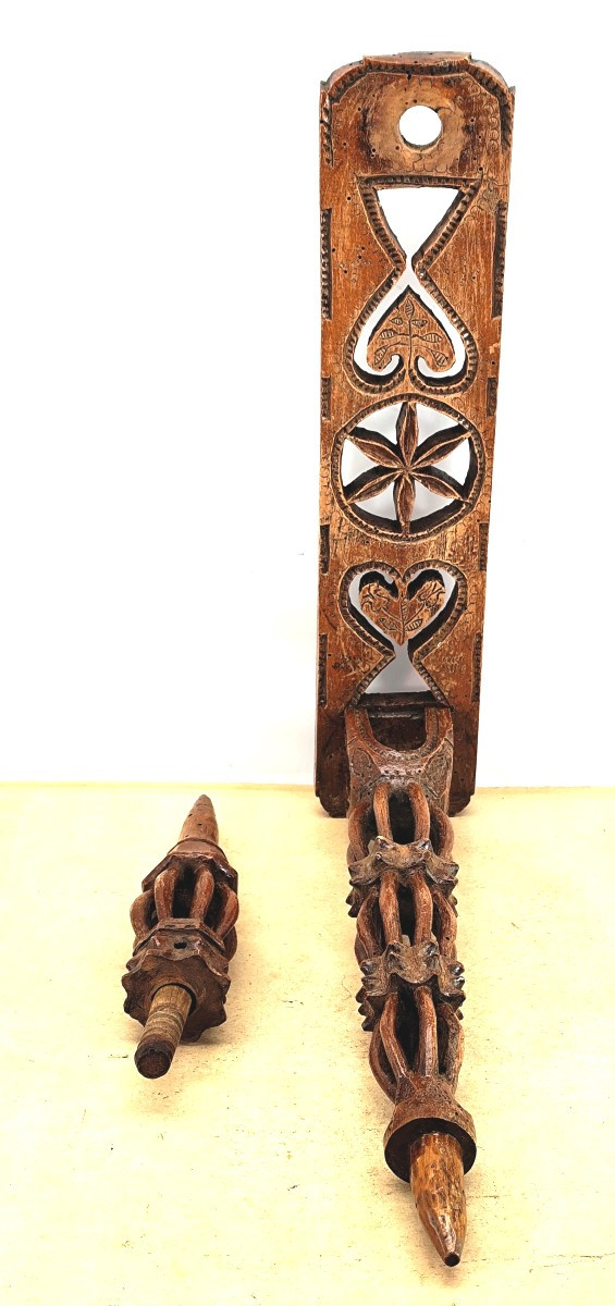 Musée de Slovénie : Quenouille de rouet sculptée, 1830-photo-3