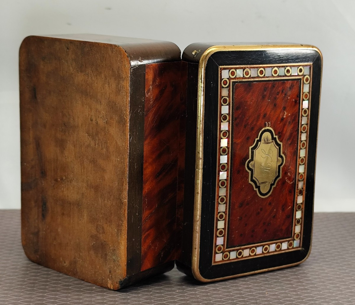 Mini coffret capitonné de Soie bleue, Marqueterie Parisienne Napoléon III-photo-2