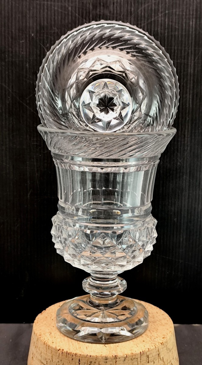 Cristal superbement taillé de Baccarat, époque Charles X : Médicis couvert-photo-3