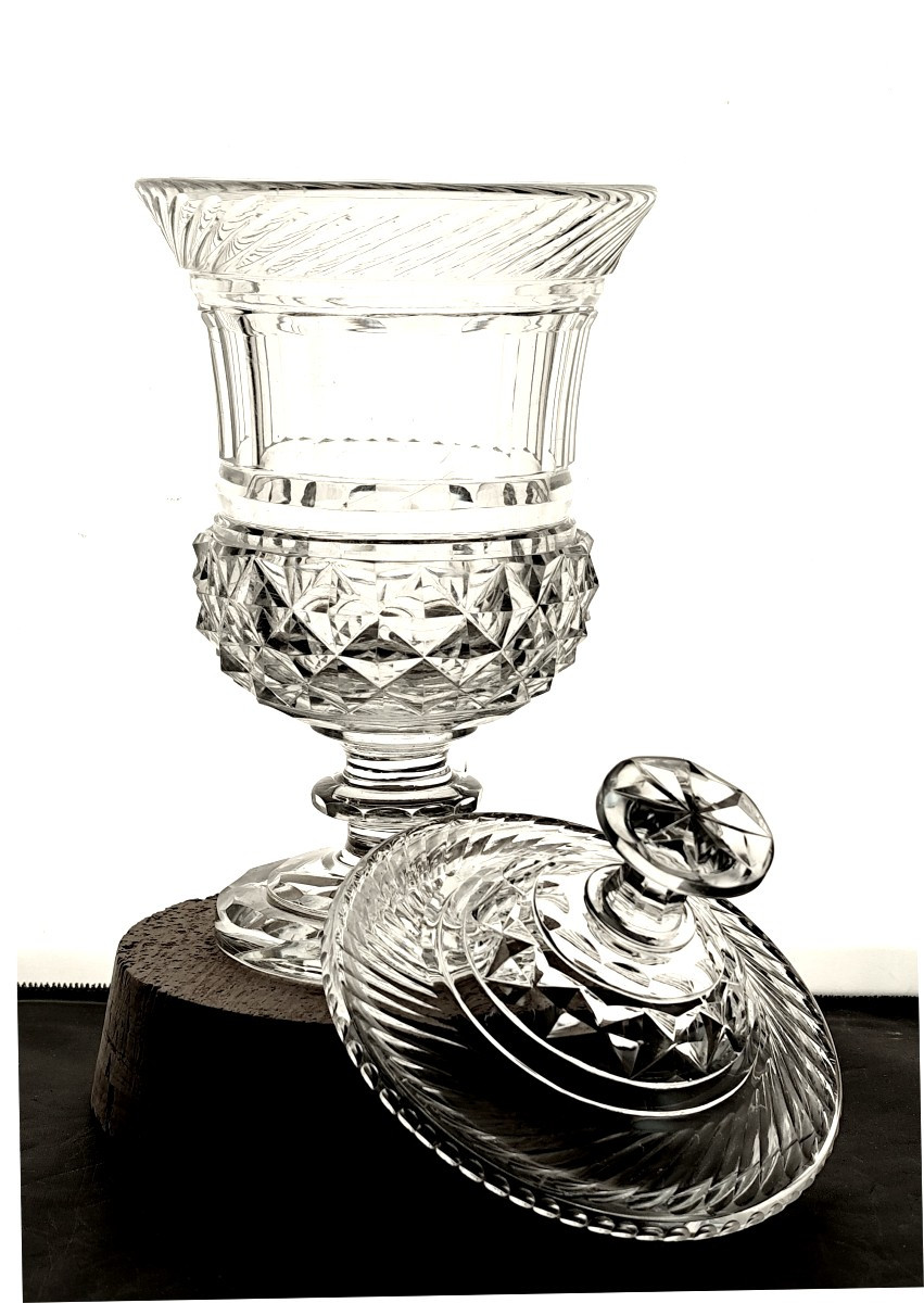 Cristal superbement taillé de Baccarat, époque Charles X : Médicis couvert-photo-3