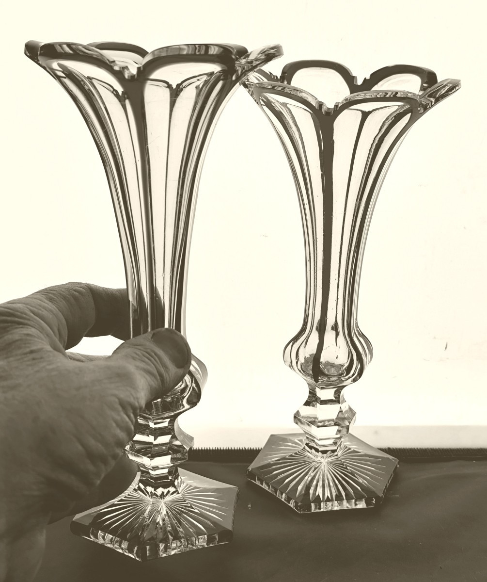 Saint Louis, Two Blue-lined Crystal Flute Vases, Good Condition-photo-4