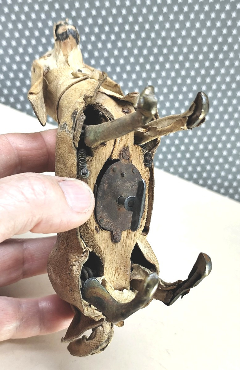 Médor, Automate bois et peau du 19e siècle, il saute ! introuvable-photo-2