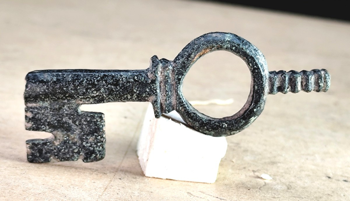 Beautiful Gallo-roman Bronze System Key, 7.5cm 3-4th Century