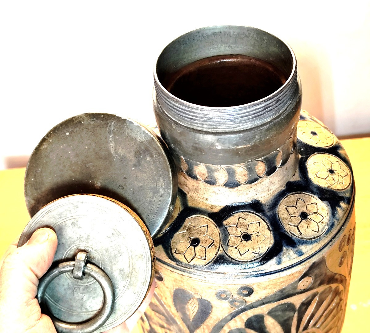 Très grosse bouteille de débit de tabac, grès au sel de Westerwald, tout début 19e siècle-photo-3