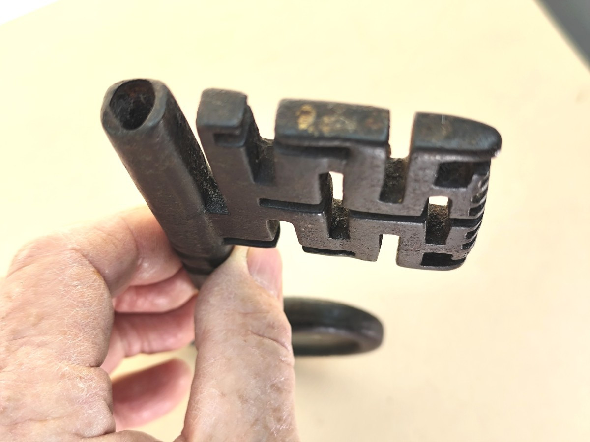 Huge 16th Century Key, Italy, Lombardy, With Beautiful Bit, 19.5cm-photo-3