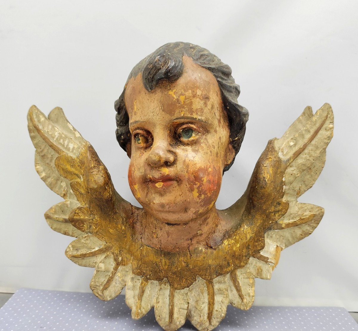 Chérubin Bois sculpté et peint, 18 ou 19e siècle, charmant visage ancien