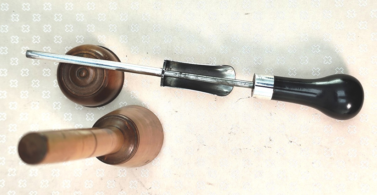 Surgical Trocar In Turned Boxwood Case, Circa 1800-photo-4