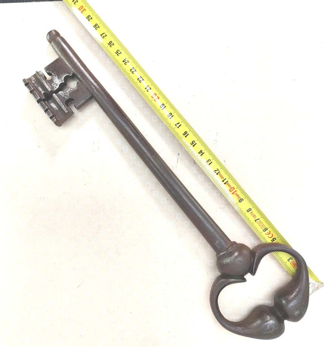 Clé Louis XIV géante, d’un Hôtel Particulier, 31cm , 750gr-photo-1