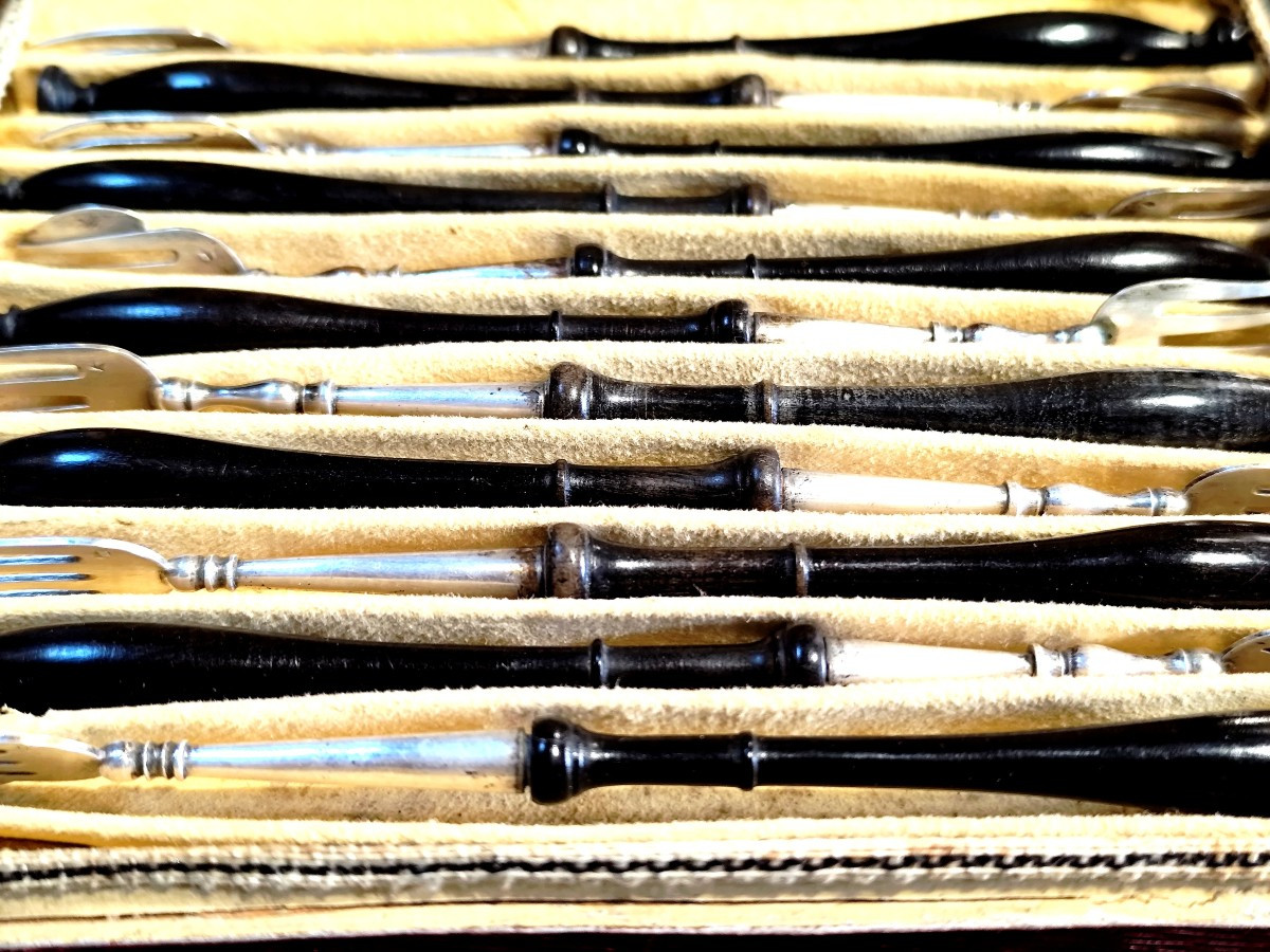 Turned Ebony And Silver Oyster Forks, Hallmarked, Circa 1825-photo-1