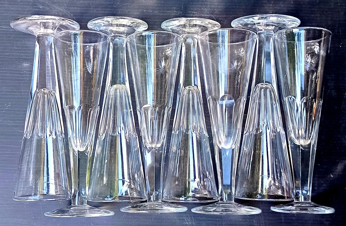 8  hautes  flûtes Cristal soufflé taillé, modèle Empire, début du XIXe-photo-4
