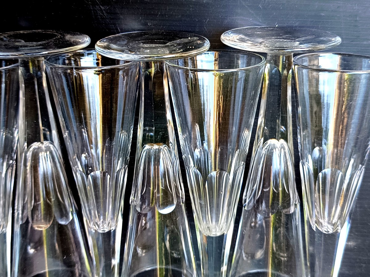 8  hautes  flûtes Cristal soufflé taillé, modèle Empire, début du XIXe-photo-2