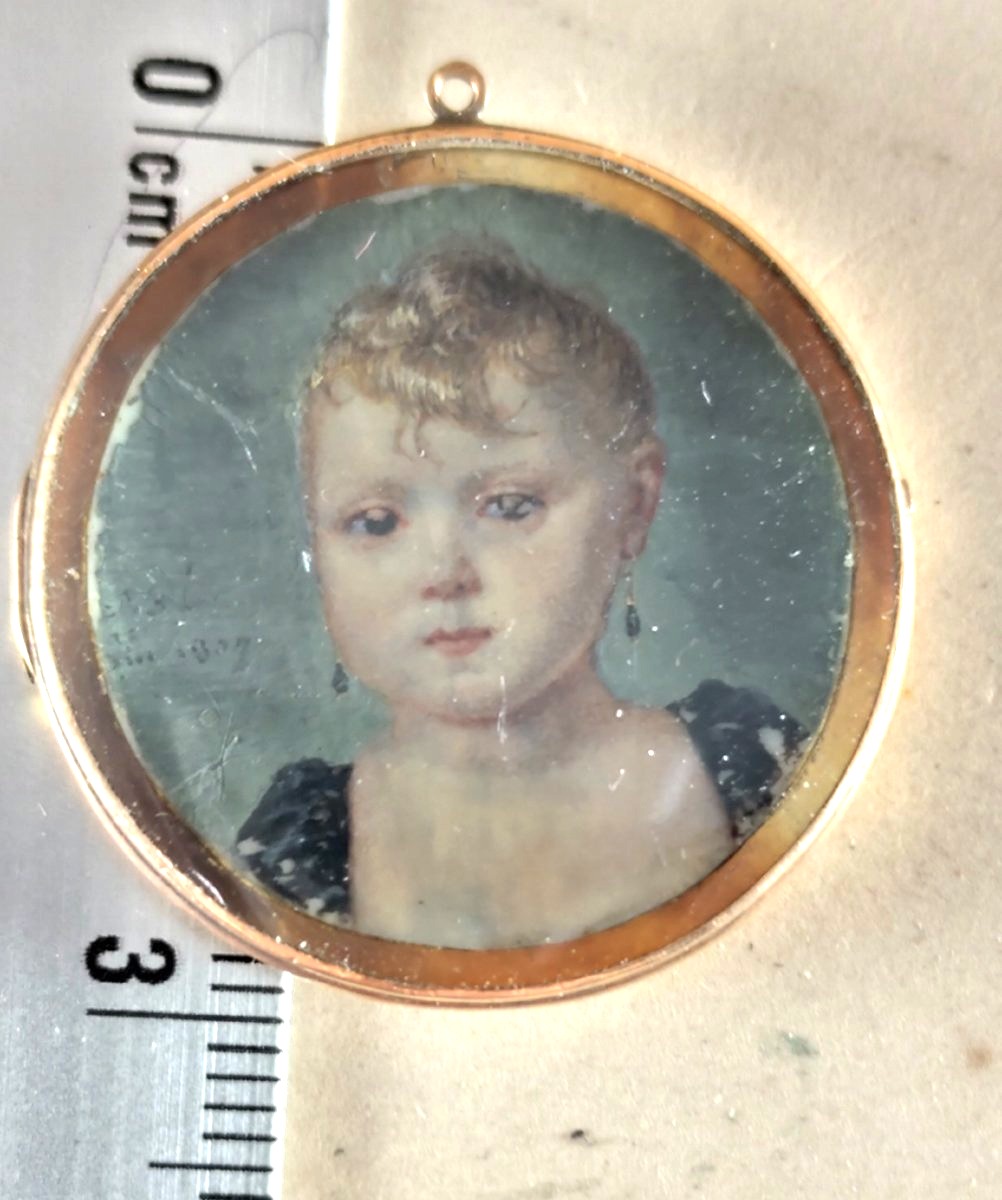 Minuscula: Portrait Of A Beautiful Child, 1st Empire Period, Fine Gold Frame, Wear And Tear-photo-3