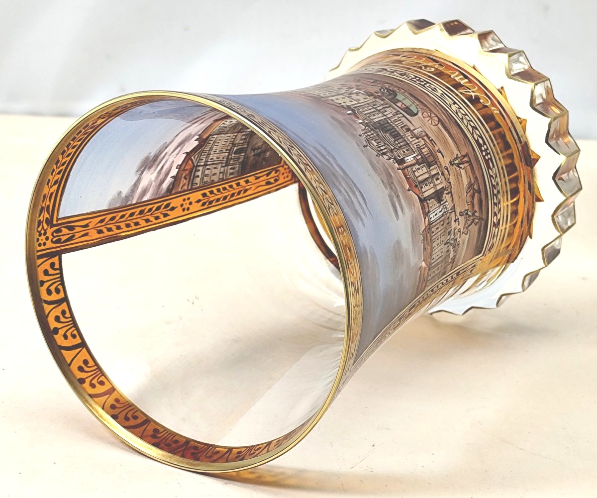 Beau gobelet Viennois, verre de Bohème aux émaux translucides, vers 1840-photo-2