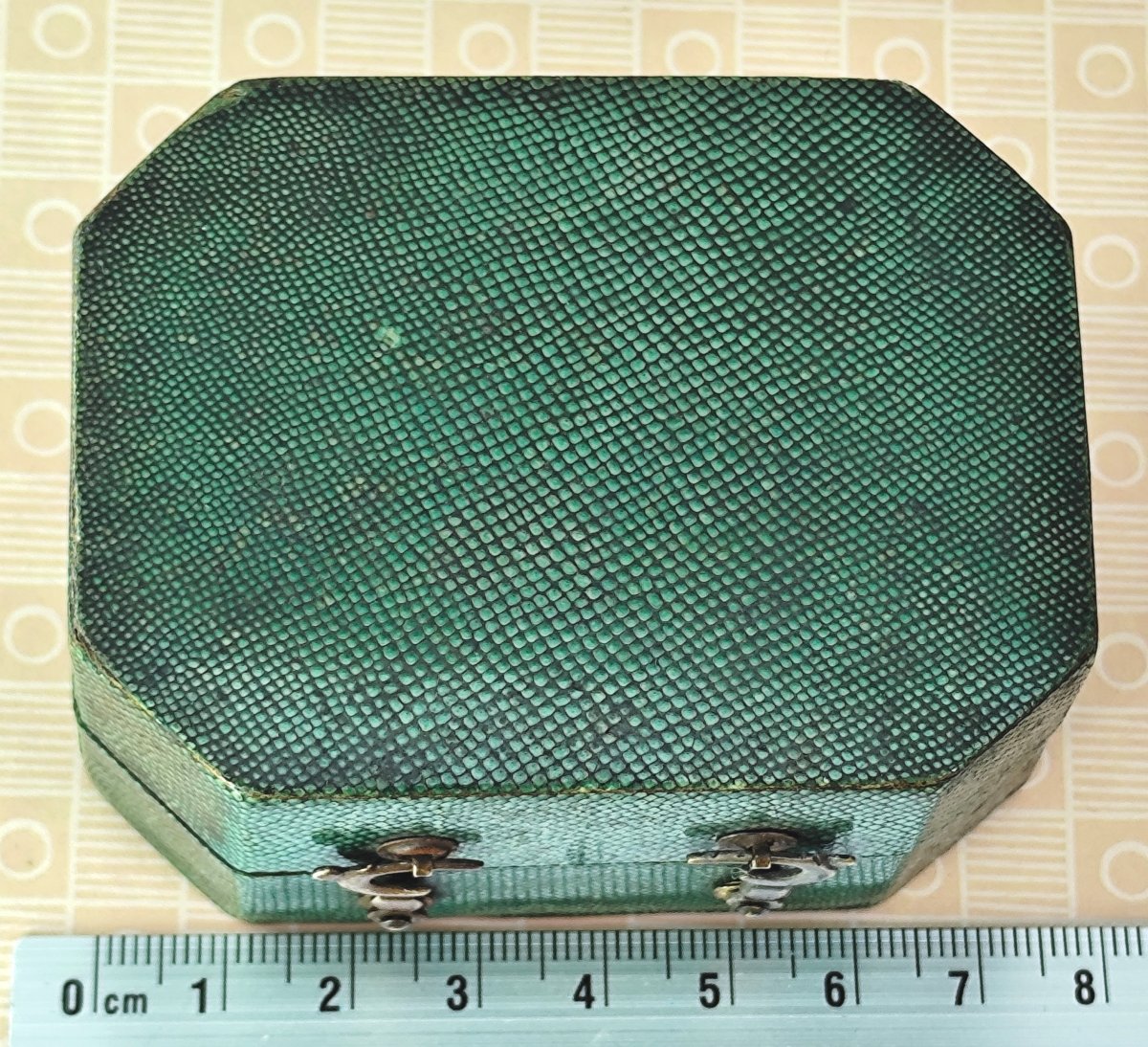 Etui de Tabatière précieuse, Galuchat vert Français, époque Louis XVI-photo-2