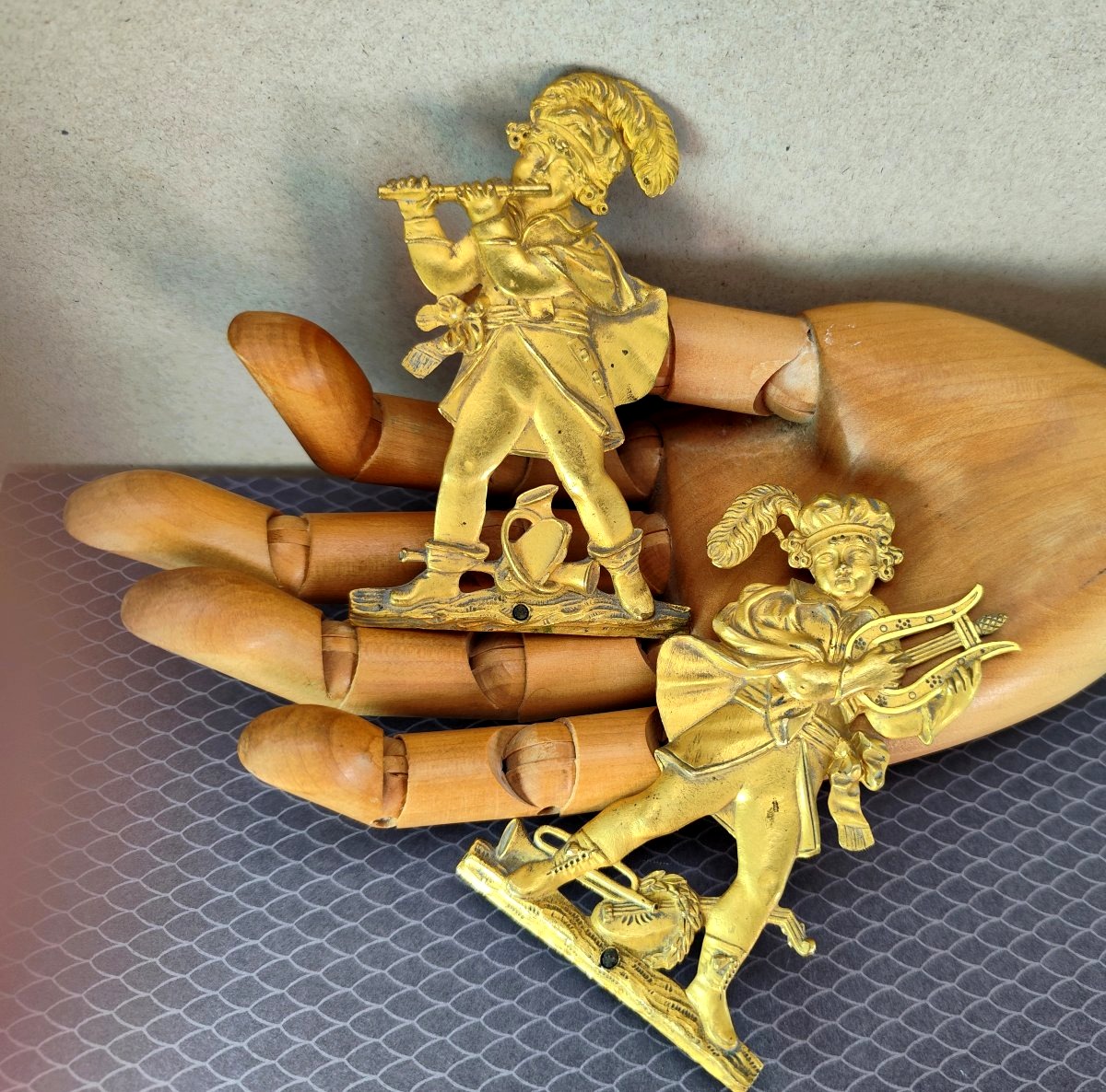 Paire de bronzes dorés au mercure – Enfants musiciens – Époque Charles X-photo-4