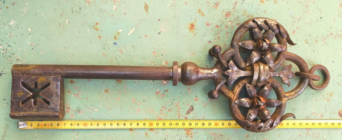 Locksmith Trade Sign Key, 45 Cm, Forged, Nuremberg, 18th–19th Century.-photo-3