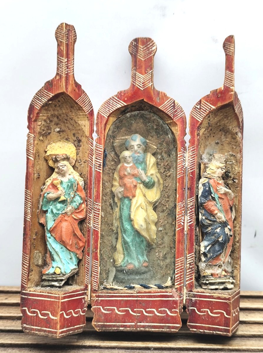 Chapelle, oratoire triptyque en bois sculpté et peint, Brésil, 19e siècle