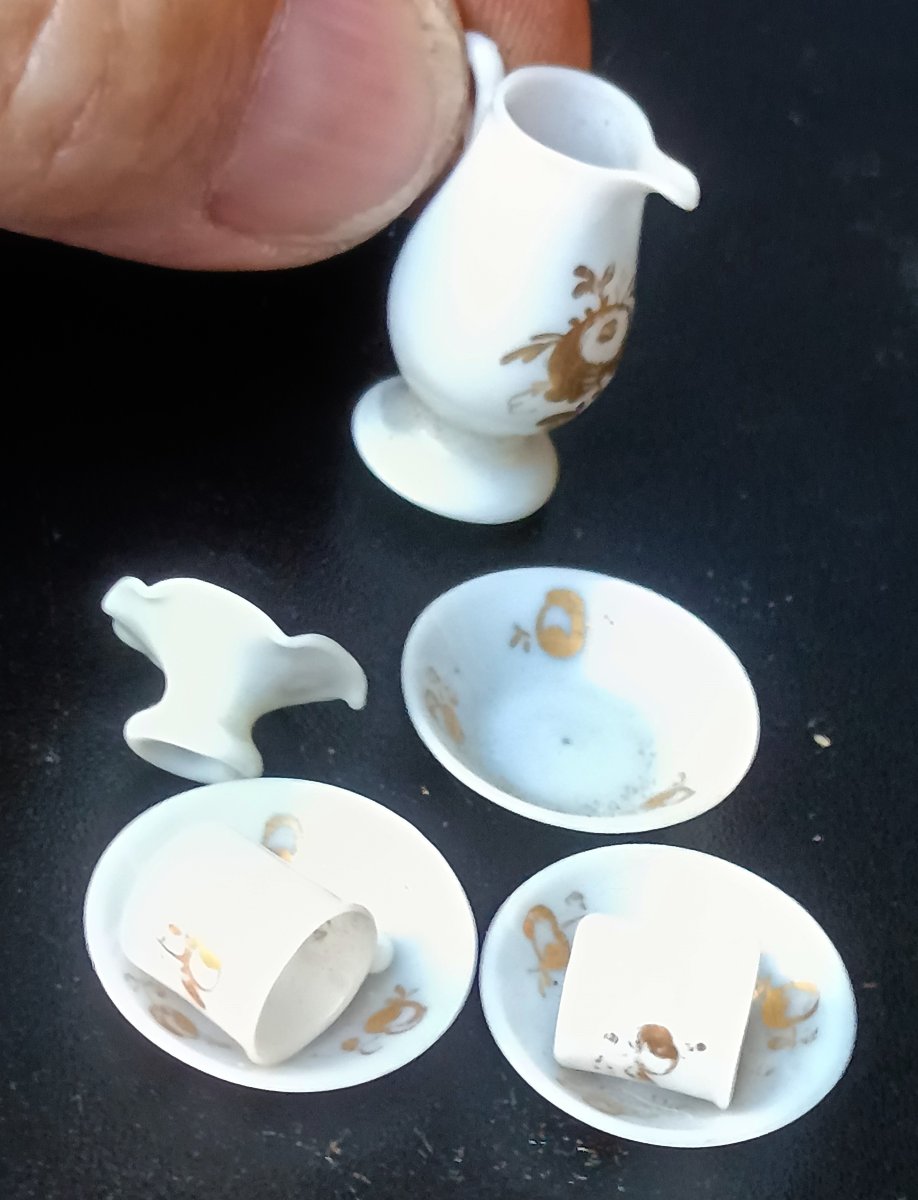 Minuscula: Tête à Tête opaline dorée, en  coffret vannerie, 19e siècle-photo-2