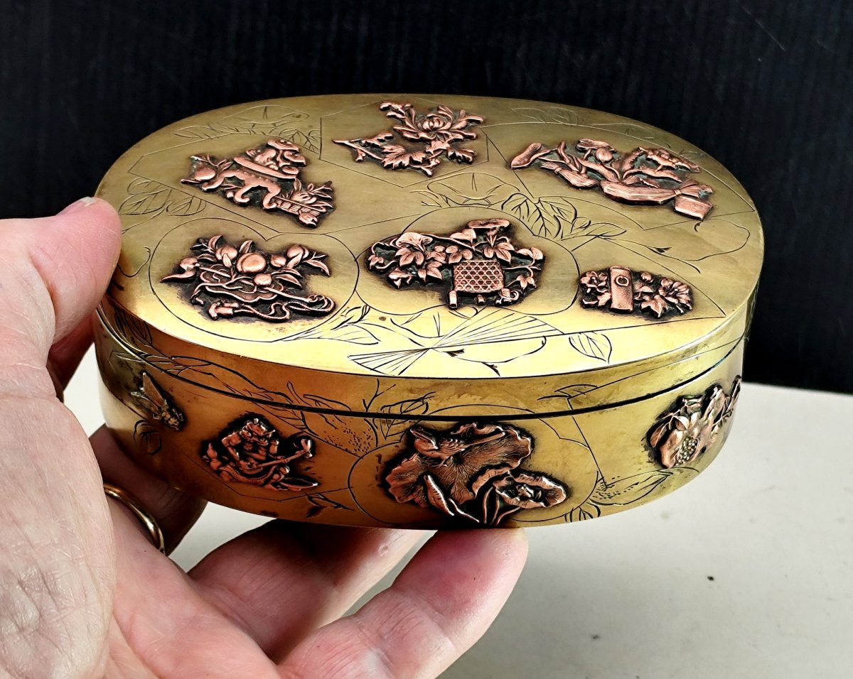 Belle boîte ovale gravée et incrustée, Japon, fin 19e siècle-photo-3