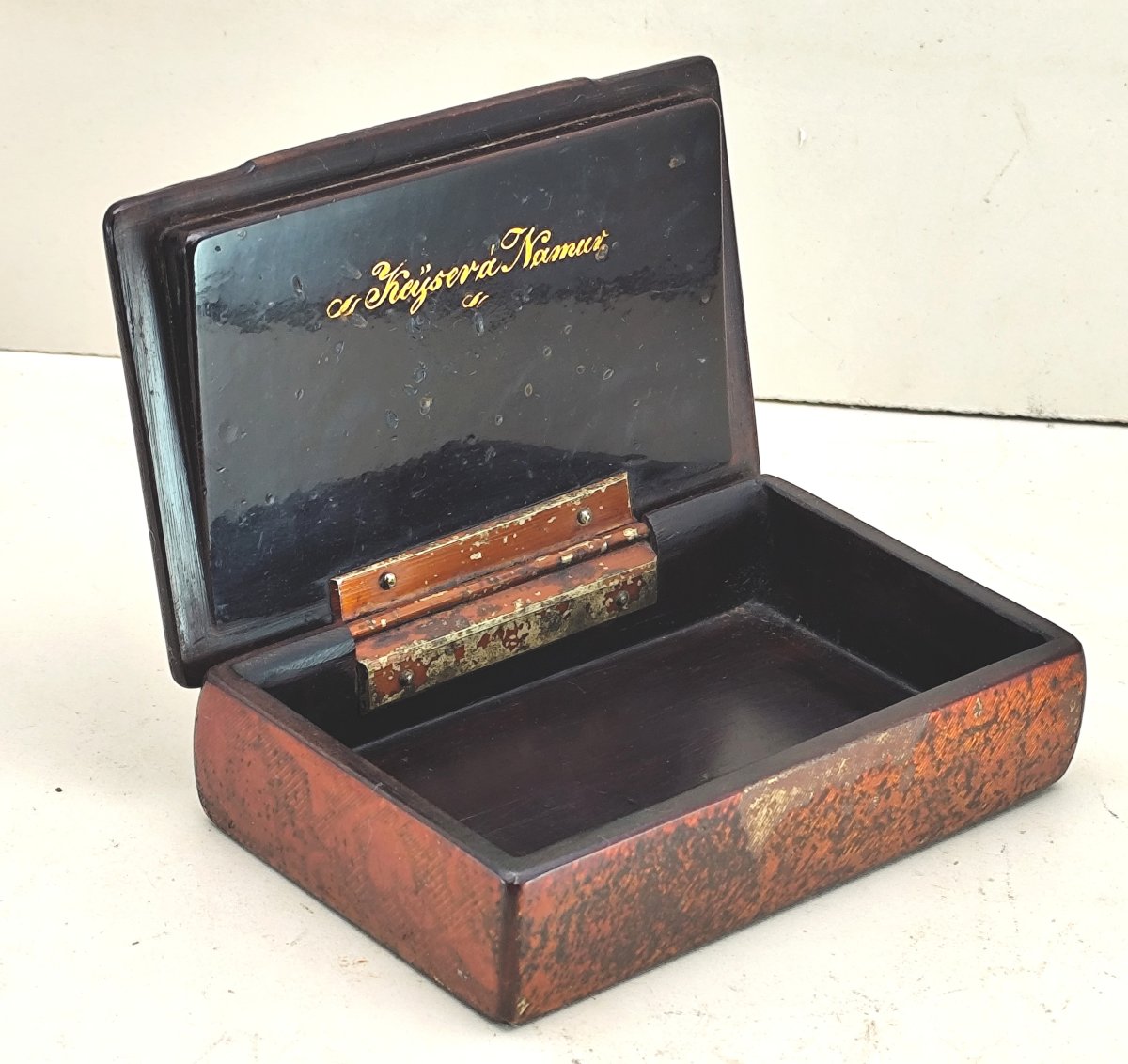 Gift Box, Red And Gold Lacquer, Namur, Keyzer & Co., 19th Century-photo-1