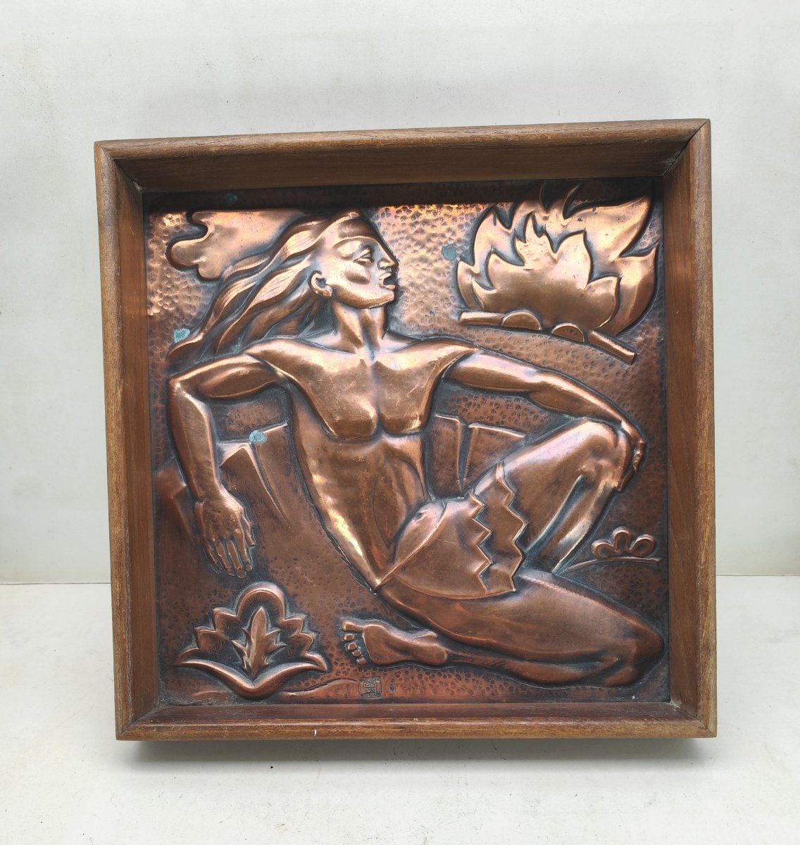 Plaque Art Déco Maredsous CSPB cuivre repoussé – l’Homme et le feu,-photo-1
