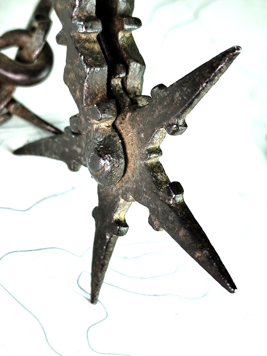 Musée : paire de beaux éperons fer forgé et gravé, Gothique tardif-photo-3