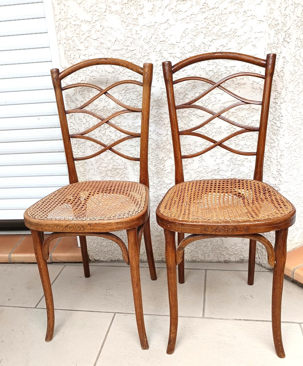 Pair Of Antique Thonet Wien Chairs, Bentwood, Lovely Model 62, 1895