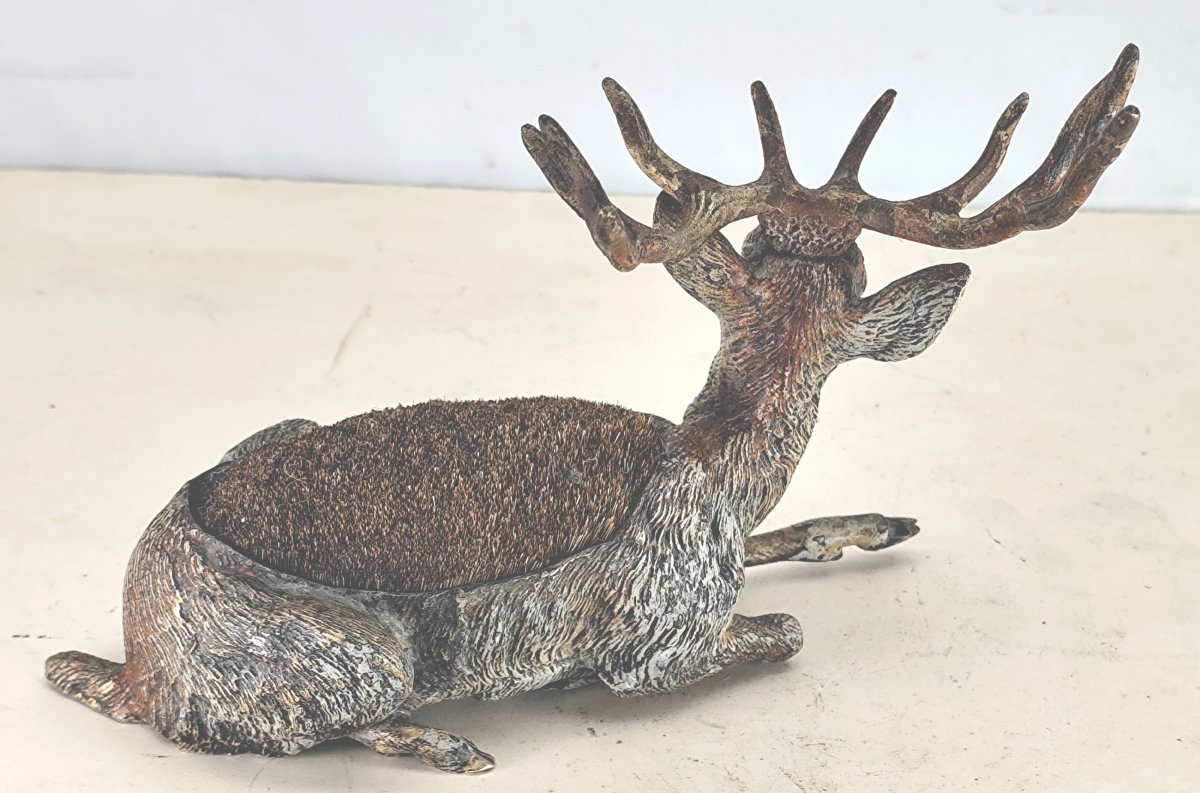 Ten-point Stag,  Feather Cleaner, Vienna Bronze Painted  Natural Colors, 19th Century, -photo-1