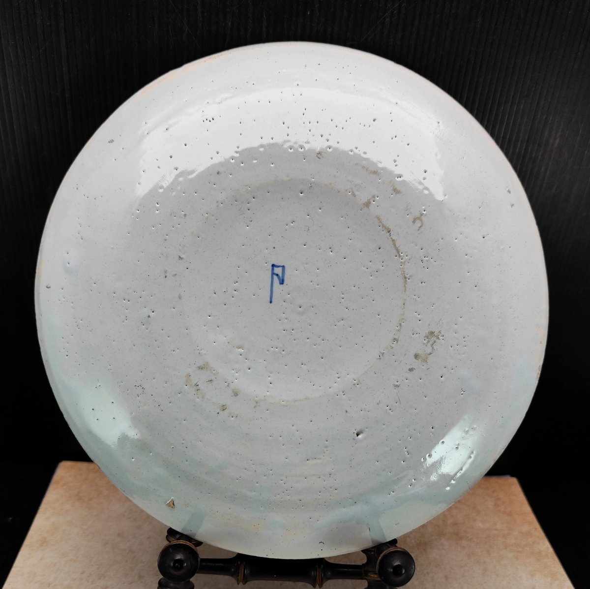 Assiette Delft, La Hache de Porcelaine, XVIIIe siècle  Bel état-photo-3