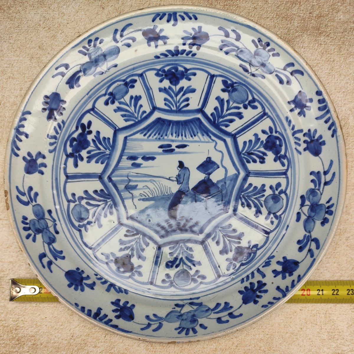 Assiette Delft, La Hache de Porcelaine, XVIIIe siècle  Bel état-photo-4