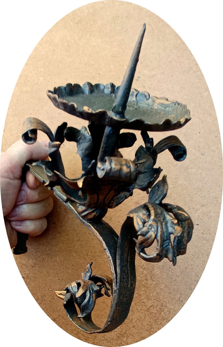 Ferronnerie du XVIIIᵉ siècle – Tête de pique-cierge d’applique-photo-1