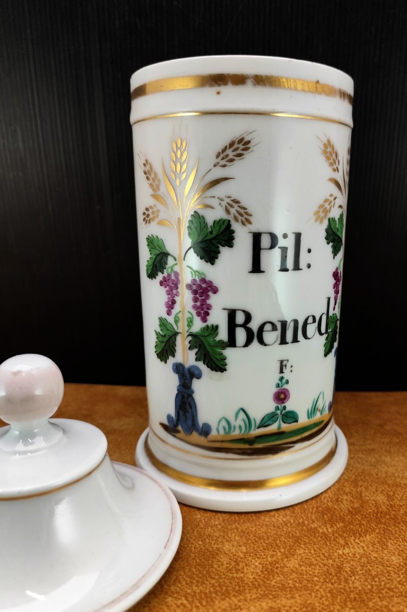 Beautiful Apothecary Jar, Circa 1840, Paris Porcelain-photo-1