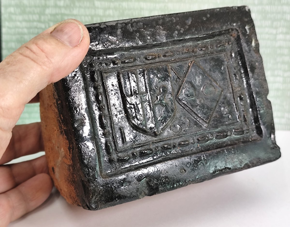 Coat-of-arms Brick From 1623, Commemorating One Union Of Two Families From Liège -photo-4