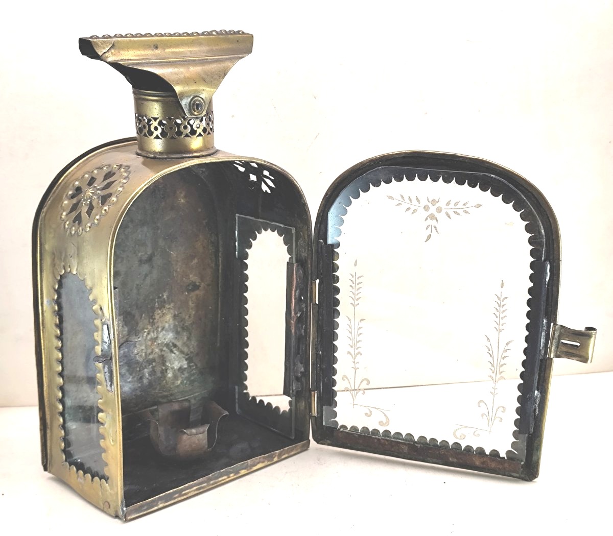 Openwork Lantern With Engraved Glass From An Antique Collection, 18th–19th Century-photo-2